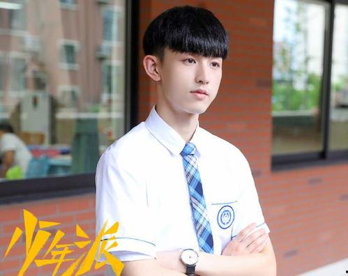 郭俊辰吃瓜图片,瓜王降临！