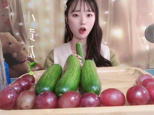 吃瓜吃嘎嘣脆的东西,吃瓜吃出无限乐趣