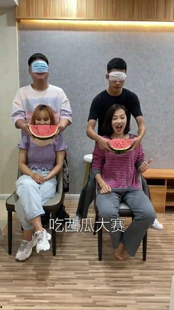 蒙眼吃瓜技巧,轻松解锁美食新体验