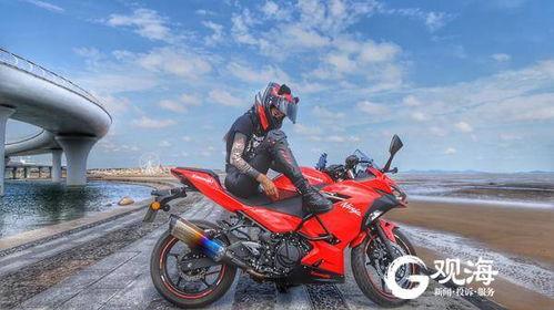 山东机车女骑士吃瓜,揭秘网络热议背后的真相