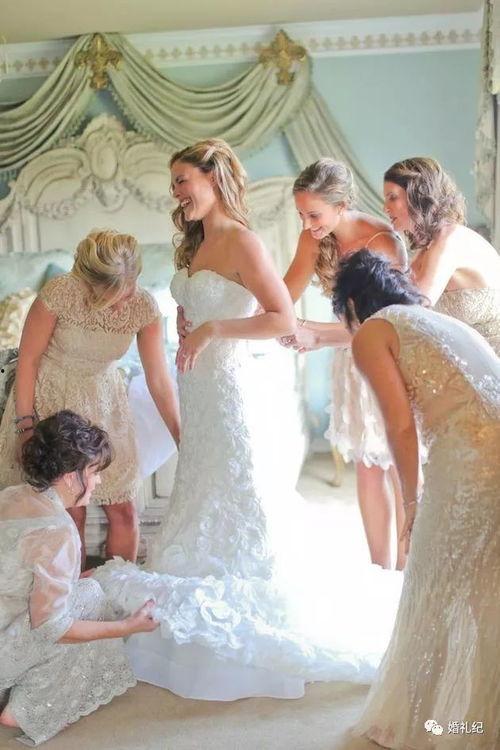 新娘和伴娘吃瓜,现场笑料连连