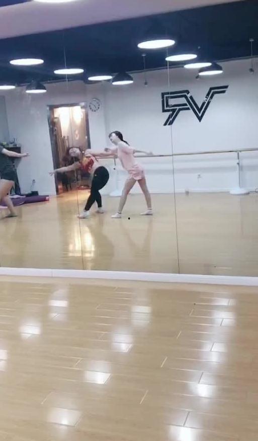 吃瓜编舞,一场视觉与味蕾的双重盛宴