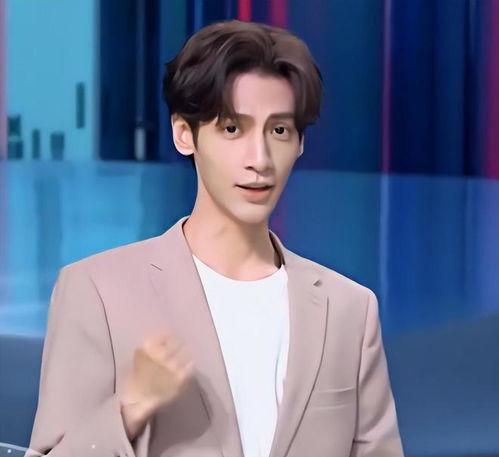 罗云熙 吃瓜,娱乐圈的“吃瓜”达人，揭秘明星幕后故事